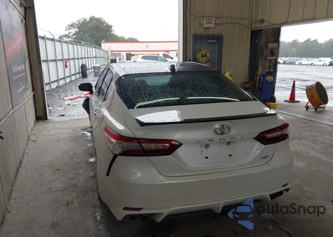 2020 Toyota Camry Xse z USA, uszkodzony, nr VIN 4T1K61AK4LU345652